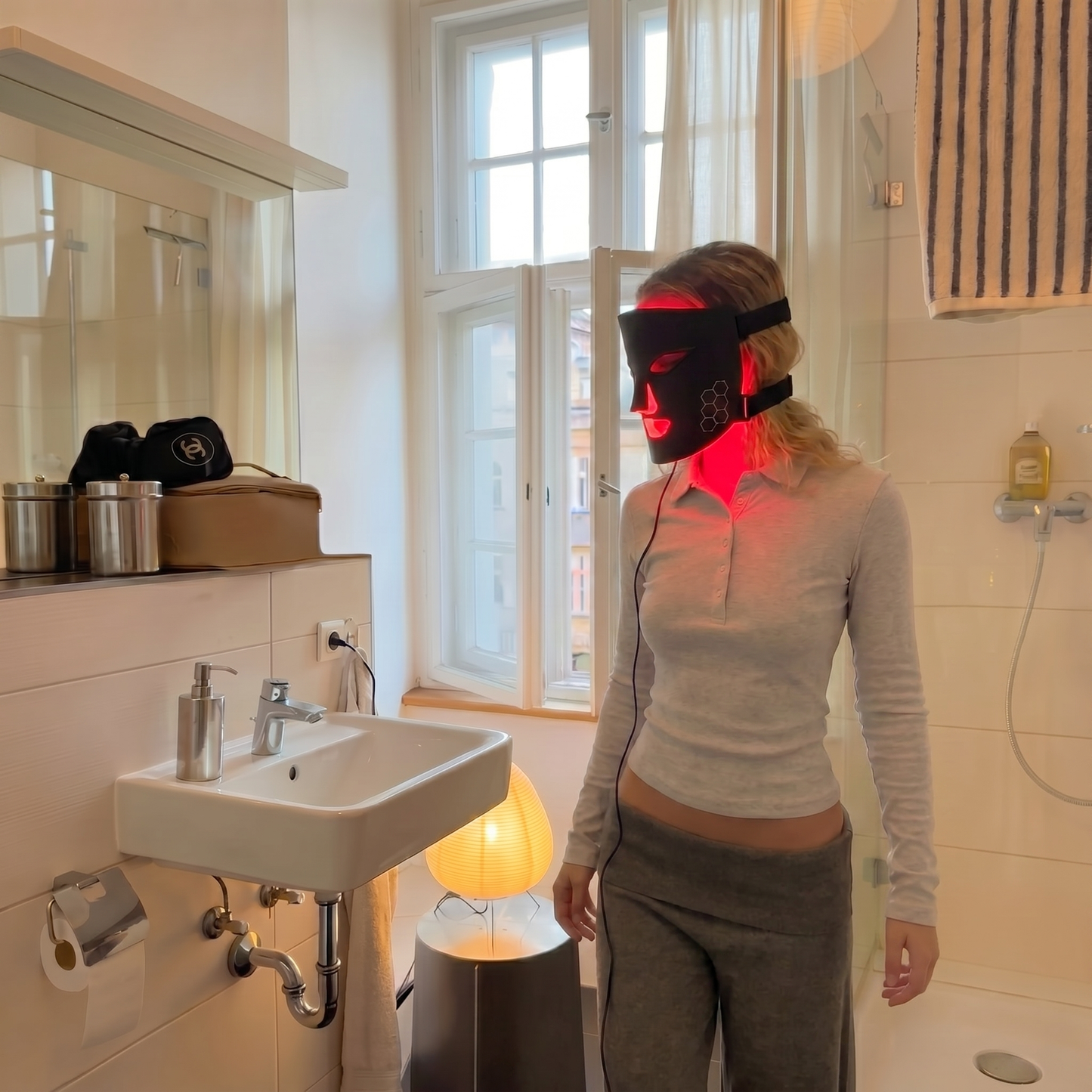 Lumé Red Light Mask